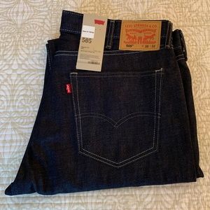 NWT Mens 505 Regular Fit Levis Jeans 38 / 32